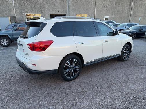 2019 Nissan Pathfinder Platinum