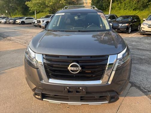 2024 Nissan Pathfinder SL 4WD