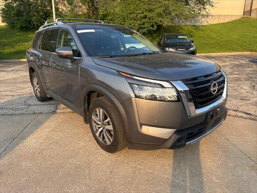 2024 Nissan Pathfinder SL 4WD