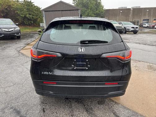 2024 Honda HR-V LX