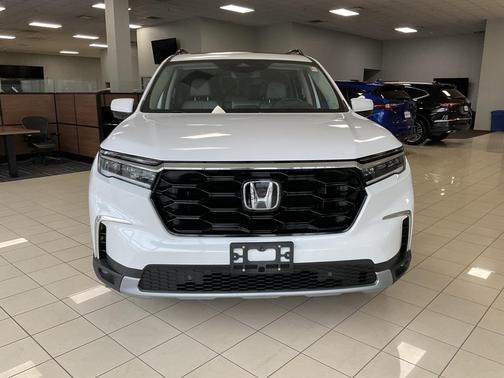 2024 Honda Pilot Touring 8-Passenger