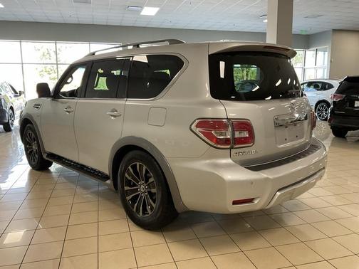 2017 Nissan Armada Platinum