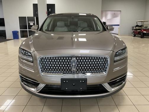 2020 Lincoln Nautilus Reserve