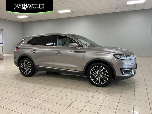 2020 Lincoln Nautilus Reserve