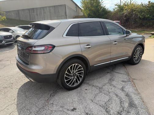 2020 Lincoln Nautilus Reserve