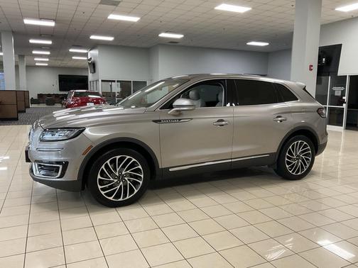 2020 Lincoln Nautilus Reserve