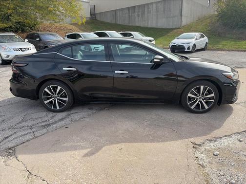 2023 Nissan Maxima SV Xtronic CVT