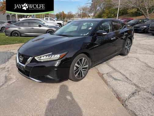 2023 Nissan Maxima SV Xtronic CVT