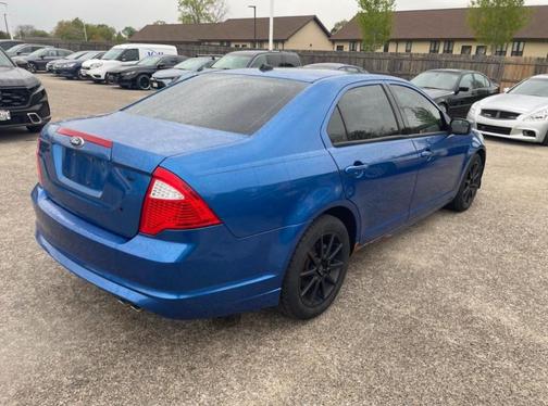 Blue 2011 Ford Fusion SE
