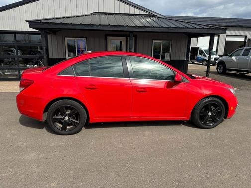 Red 2015 Chevrolet Cruze 2LT