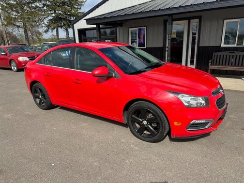 Red 2015 Chevrolet Cruze 2LT