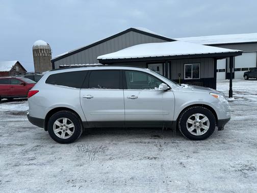 2011 Chevrolet Traverse 2LT