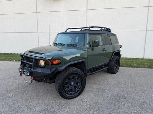 2014 Toyota FJ Cruiser Base