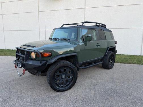 2014 Toyota FJ Cruiser Base