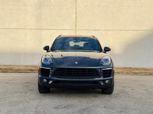 2018 Porsche Macan 