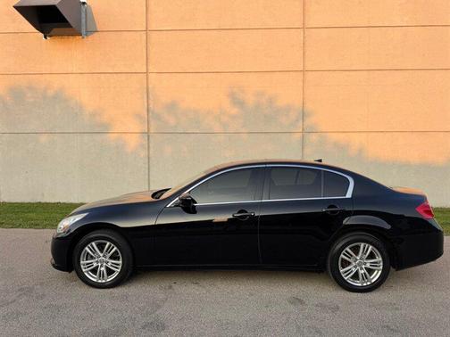 2012 INFINITI G37x Base