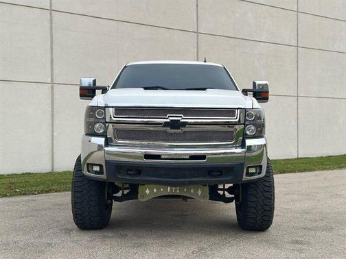 2009 Chevrolet Silverado 3500 LTZ Crew Cab