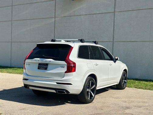2016 Volvo XC90 Hybrid T8 R-Design