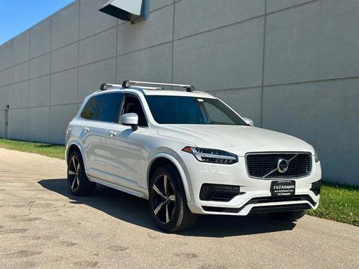 2016 Volvo XC90 Hybrid T8 R-Design