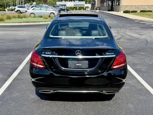 2016 Mercedes-Benz C-Class C 300 4MATIC Luxury