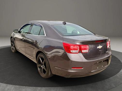 Taupe Gray Metallic 2013 Chevrolet Malibu 2LT