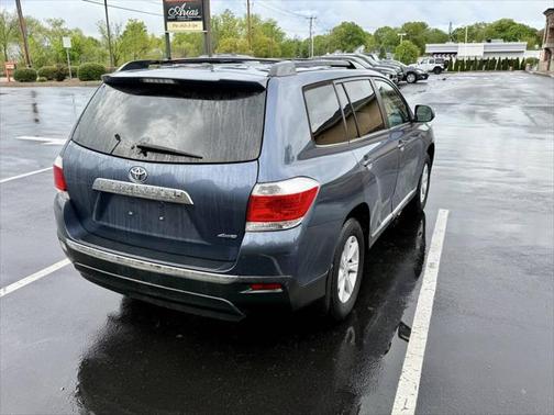 2013 Toyota Highlander SE