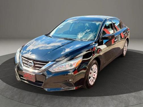 Super Black 2016 Nissan Altima 2.5 S