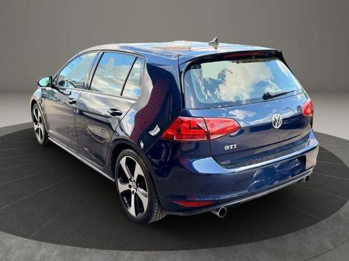 Night Blue Metallic 2017 Volkswagen Golf GTI 2.0T S 4-Door