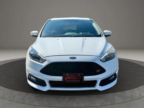 2017 Ford Focus ST 
