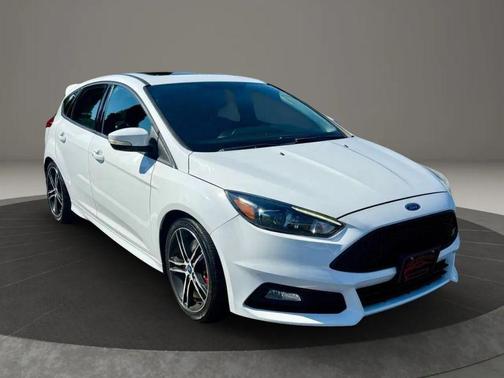 2017 Ford Focus ST 