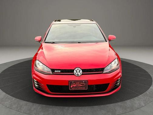 2016 Volkswagen Golf GTI 2.0T SE 4-Door