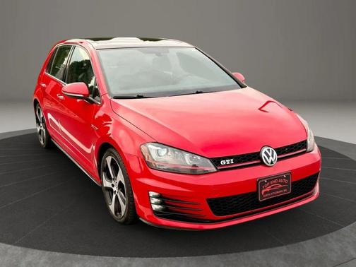 2016 Volkswagen Golf GTI 2.0T SE 4-Door