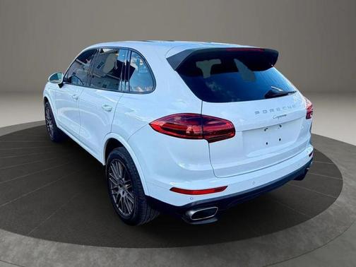 2018 Porsche Cayenne Platinum Edition