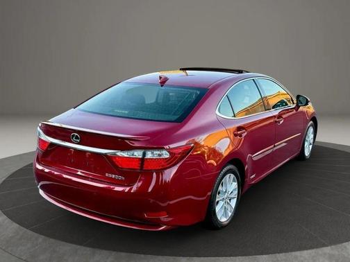 2015 Lexus ES 300h Base