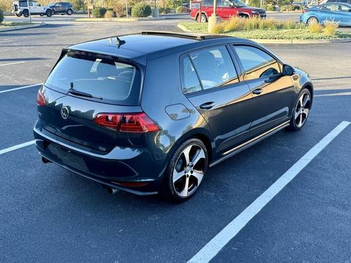 2015 Volkswagen Golf GTI 2.0T SE 4-Door