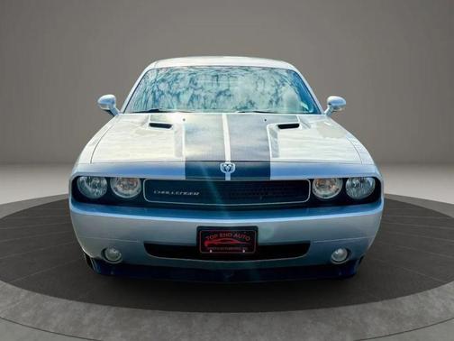 2009 Dodge Challenger SE