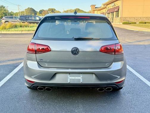 2016 Volkswagen Golf R 2.0T DSG
