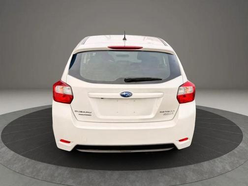 2016 Subaru Impreza 2.0i