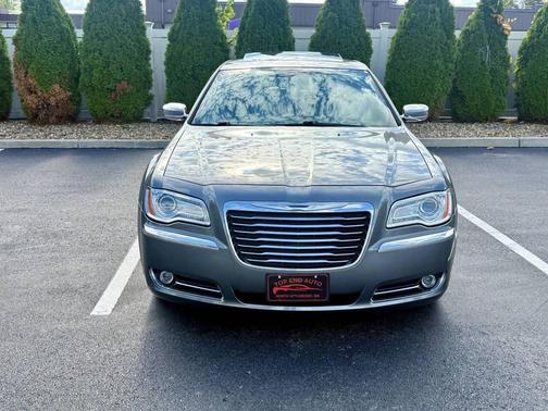 2012 Chrysler 300 Limited