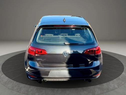 2017 Volkswagen Golf GTI 2.0T S 4-Door