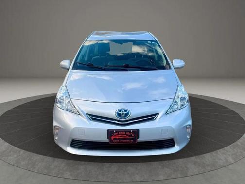 2014 Toyota Prius v Two