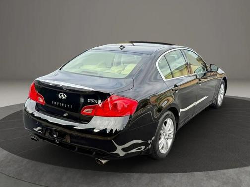 2013 INFINITI G37x Base