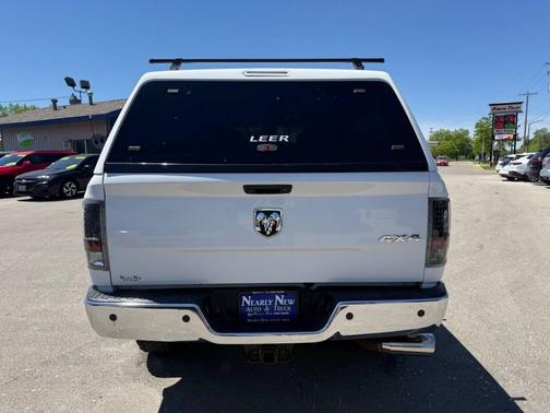 Bright White Clearcoat 2017 RAM 2500 Tradesman Crew Cab 4x4 6'4' Box