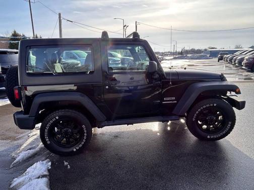 2017 Jeep Wrangler Sport