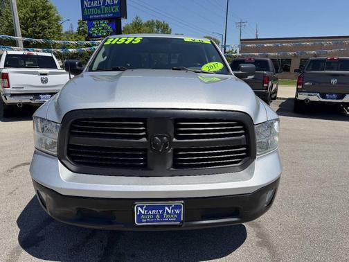 Bright Silver Metallic Clear Coat 2017 RAM 1500 SLT