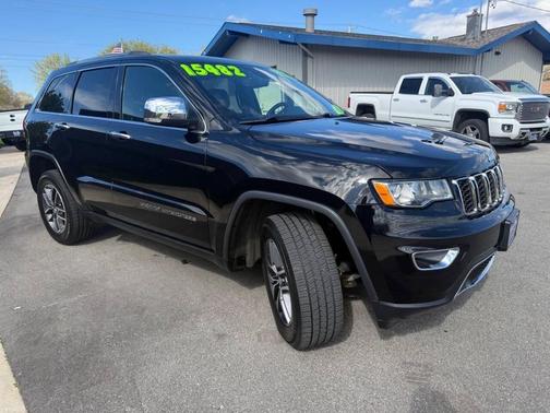 Diamond Black Crystal Pearlcoat 2018 Jeep Grand Cherokee Limited