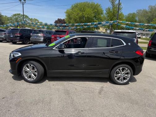 Black Sapphire Metallic 2019 BMW X2 sDrive28i