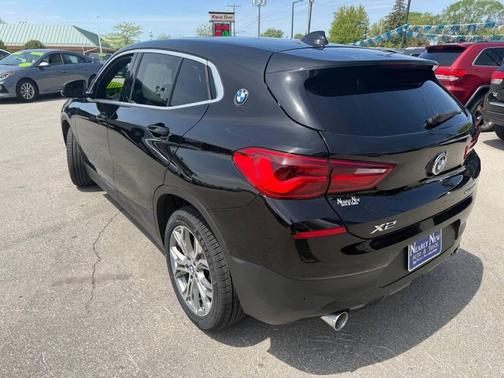 Black Sapphire Metallic 2019 BMW X2 sDrive28i