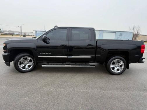 2018 Chevrolet Silverado 1500 Custom