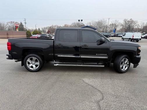 2018 Chevrolet Silverado 1500 Custom